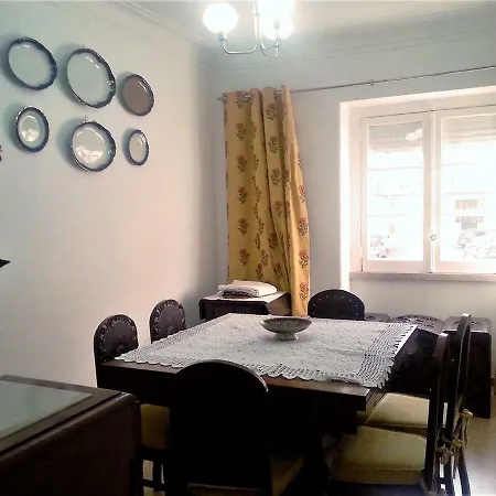 Acoutinho Appartamento Lisbona
